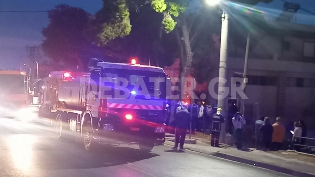 Φωτιά σε κατάστημα με στρώματα στις Αχαρνές