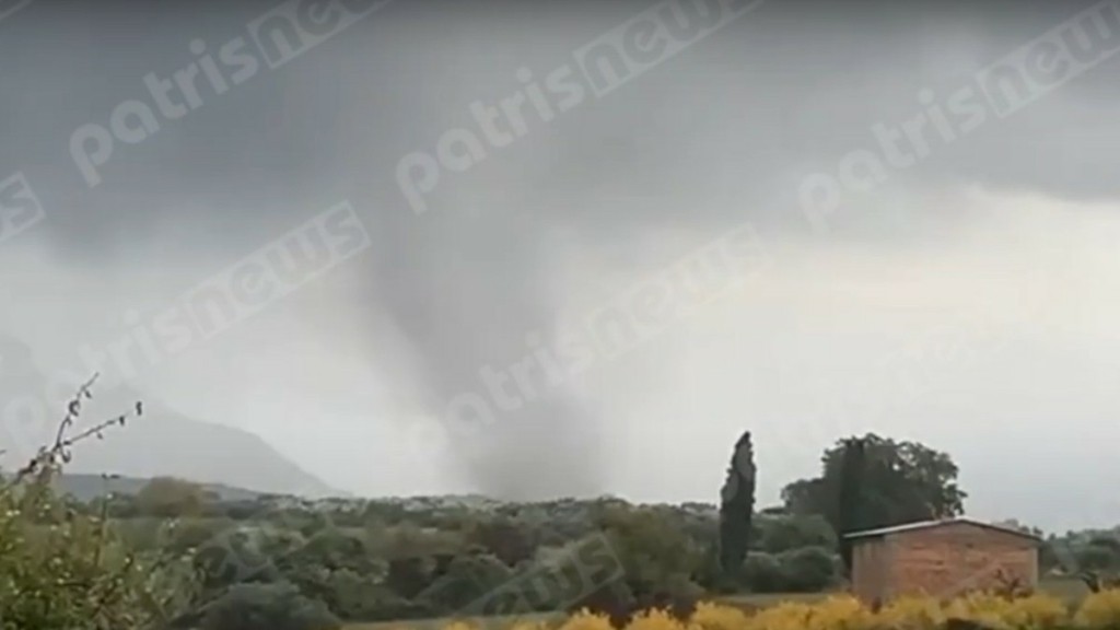 Ηλεία: Ανεμοστρόβιλος δημιούργησε καταστροφές σε καλλιέργειες – Βίντεο ντοκουμέντο