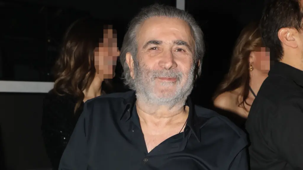 Λάκης Λαζόπουλος: Οι πρώτες δηλώσεις μετά την πρεμιέρα του – “Αισθάνομαι πολύ ωραία”
