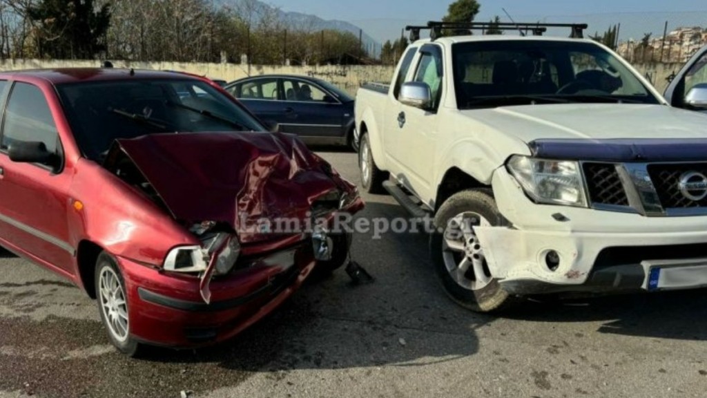 Λαμία: Τροχαίο ατύχημα με έναν τραυματία (pics)