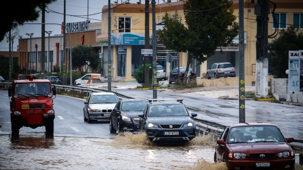 Αυξημένη κίνηση στη Λεωφόρο Μαραθώνος λόγω εργασιών – Στο «κόκκινο» η κυκλοφορία