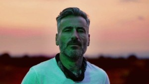 Ο Γιώργος Μαυρίδης γλίτωσε τελευταία στιγμή από το δυστύχημα με τους οπαδούς του ΠΑΟΚ στη Ρουμανία – Σοκάρει η περιγραφή του