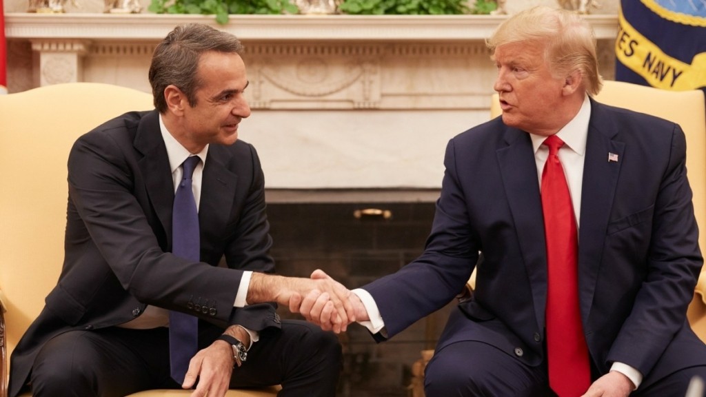 Τηλεφωνική επικοινωνία Μητσοτάκη – Τραμπ: Τι συζητήθηκε και η πρόσκληση στην Ελλάδα