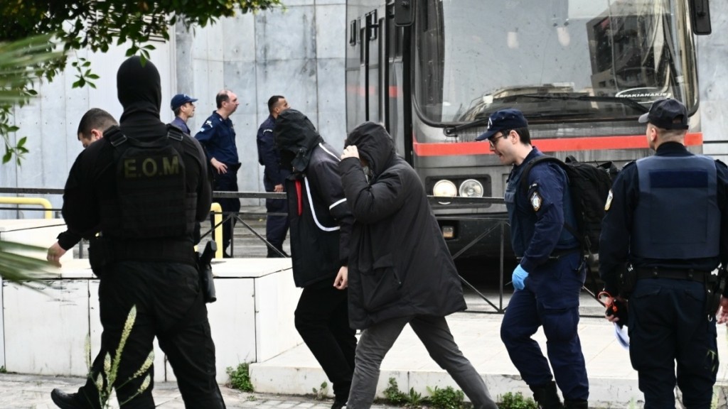 Κολωνός: Στη φυλακή οι τέσσερις από τους έντεκα καταδικασθέντες