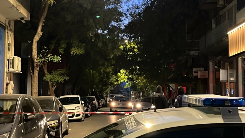 Αμπελόκηποι: Ταυτοποιήθηκε η τραυματισμένη γυναίκα – “Άρωμα” τρομοκρατίας πίσω από την έκρηξη