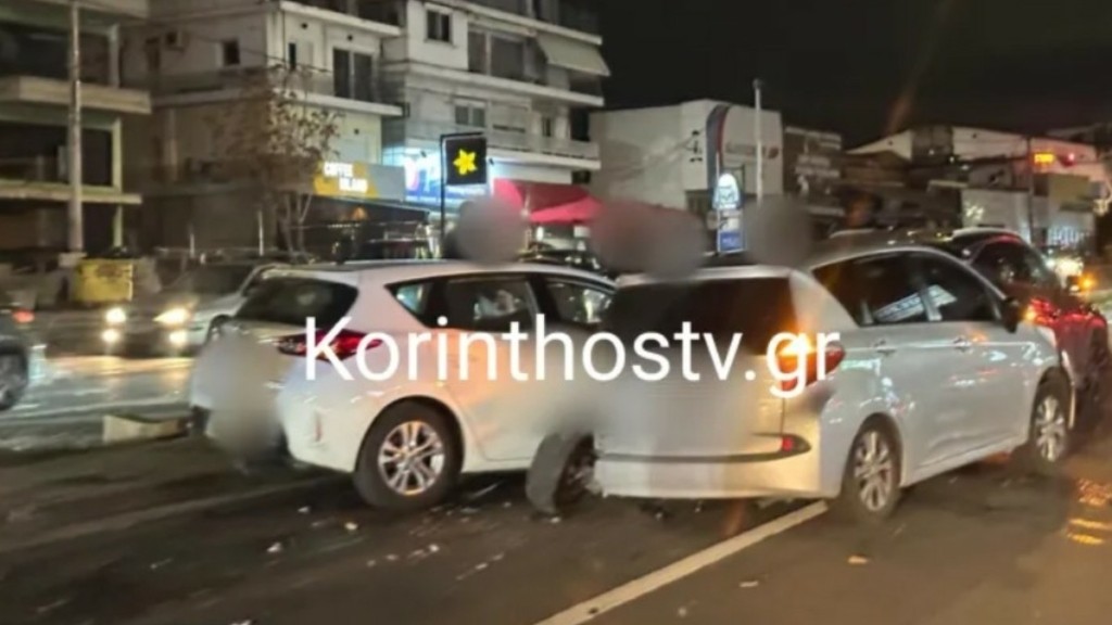 Χαϊδάρι: Καραμπόλα πέντε οχημάτων στη Λεωφόρο Αθηνών (pics)