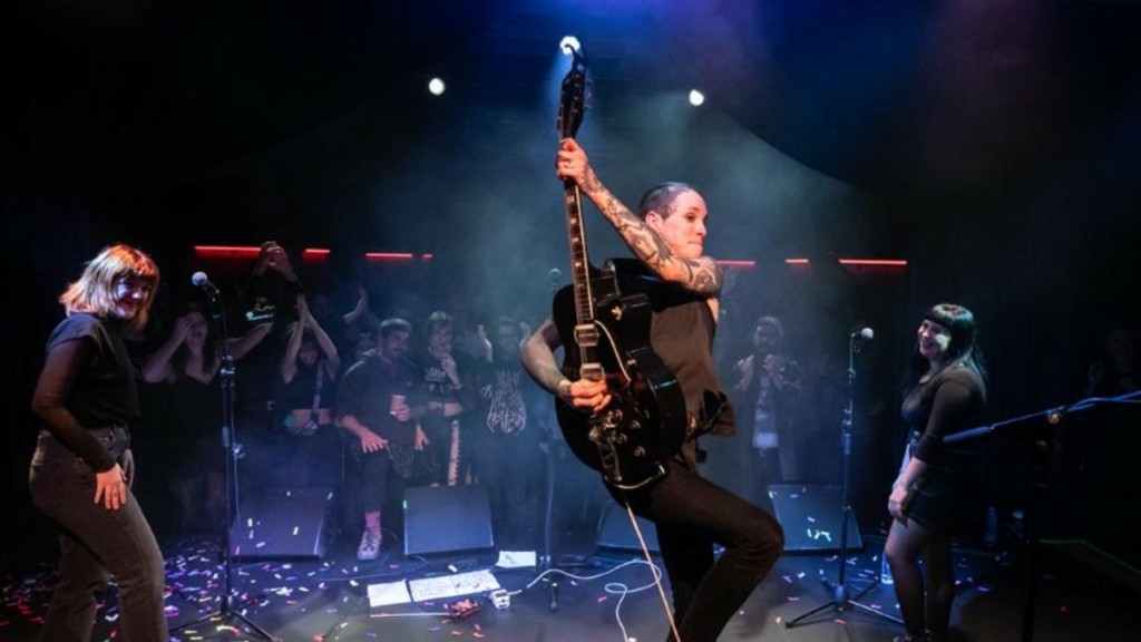 H Laura Jane Grace στο Onassis Channel στο YouTube