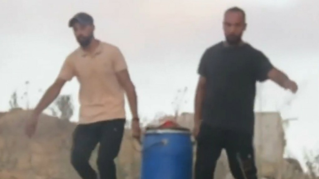 Βίντεο των IDF δείχνει μέλη της Χαμάς να τοποθετούν βόμβες κοντά σε νοσοκομείο της Γάζας