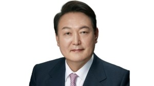 Νότια Κορέα: Θανατική ποινή η εισήγηση της εισαγγελίας για τον πρώην πρόεδρο Γιουν Σουκ Γέολ