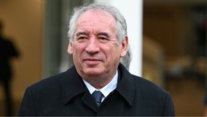 Γαλλία: To 63% των πολιτών θέλει διάλυση της Βουλής και νέες εκλογές – Δύσκολη η θέση του Μπαϊρού