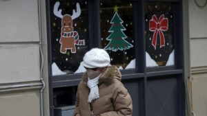 Πότε κλείνουν τα καταστήματα και τα σούπερ μάρκετ – Το εορταστικό ωράριο αυτή τη βδομάδα