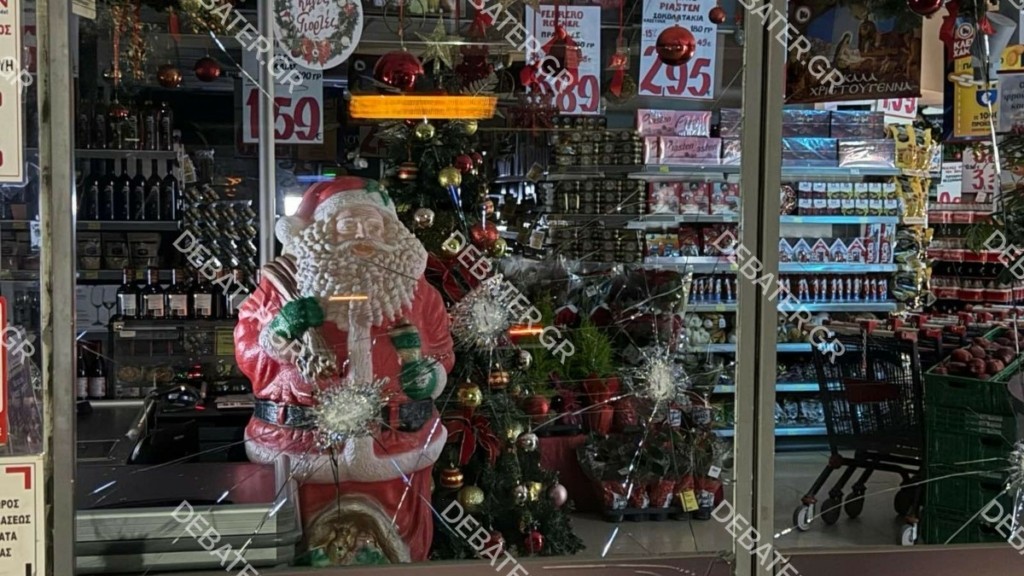 Μπαράζ επιθέσεων σε σούπερ μάρκετ της Αθήνας – Ζημιές σε τζαμαρίες και ΑΤΜ