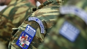Γέρακας: 46χρονος ανθυπασπιστής αποπειράθηκε να αυτοκτονήσει – Βρέθηκε μεγάλο οπλοστάσιο στο σπίτι του