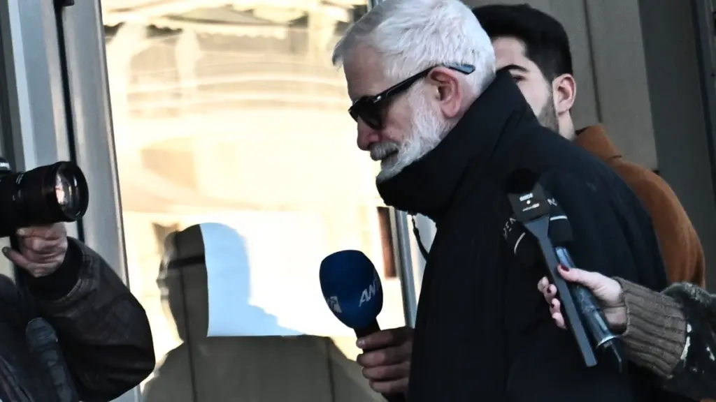 Πέτρος Φιλιππίδης: Λιποθύμησε μέσα στη δικαστική αίθουσα – Τα πρώτα του λόγια