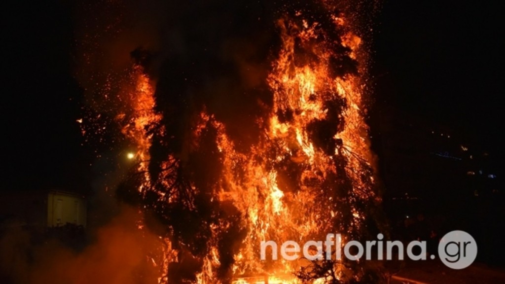 Φλώρινα: Άναψαν και φέτος οι μικρές φωτιές – Γλέντι μέχρι το πρωί