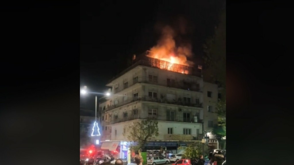Δυο φωτιές σε αυτοκίνητα και μια σε σπίτι κατά τη διάρκεια της νύχτας