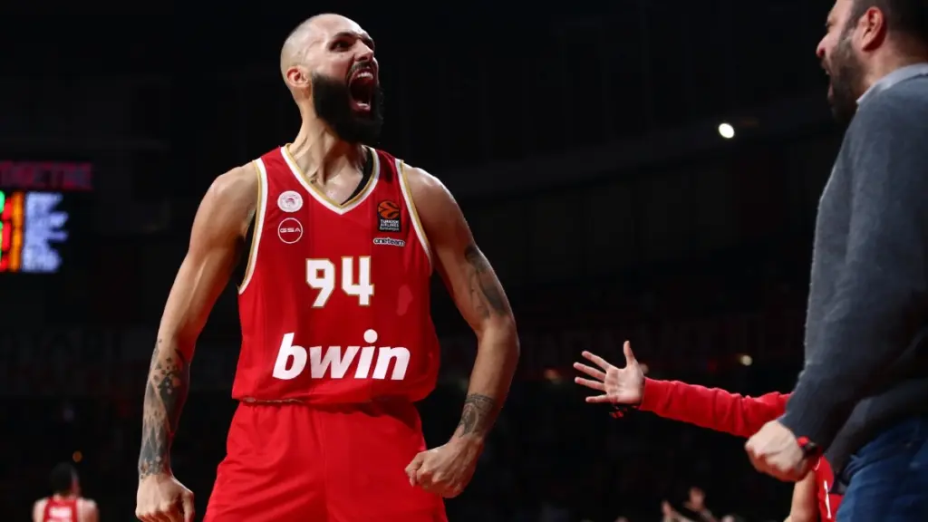 Ρεάλ Μαδρίτης – Ολυμπιακός: Με Φουρνιέ στο Game 4 οι «ερυθρόλευκοι»