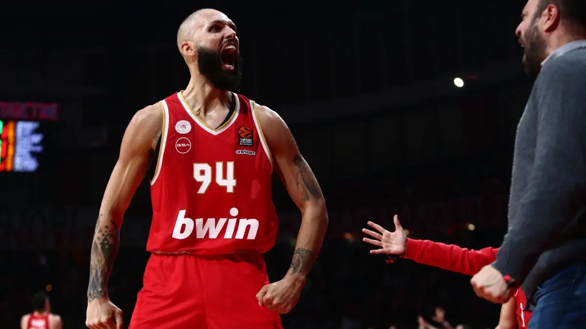 Ρεάλ Μαδρίτης – Ολυμπιακός: Με Φουρνιέ στο Game 4 οι «ερυθρόλευκοι»