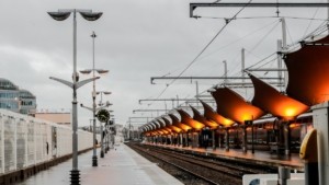 24ωρη απεργία στα τρένα τη Δευτέρα που αρχίζει το δικαστήριο για το δυστύχημα των Τεμπών