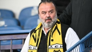 AEK: «Δεν θα πάει ο Ηλιόπουλος στο γήπεδο με την Φιορεντίνα αν δεν δοθούν περισσότερα εισιτήρια για τους φίλους της ομάδας»
