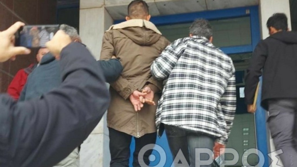 Καλαμάτα: Ο 35χρονος ισχυρίζεται ότι τον παρακολουθούσαν Τούρκοι και συνεργάζονταν με τον εργοδότη του