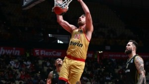 Ολυμπιακός: Εκτός ο Μιλουτίνοφ με Εφες