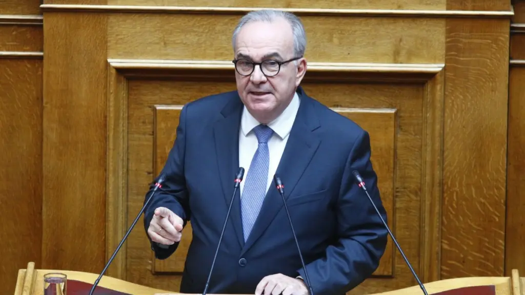 Παπαθανάσης: «Θα μπορούσε να λειτουργήσει το ασυμβίβαστο – Θα έχει ενδιαφέρον να ακούσουμε και την αντιπολίτευση»