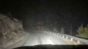 Λεωφόρος Πάρνηθος: Διακόπηκε η κυκλοφορία από το ύψος του Τελεφερίκ