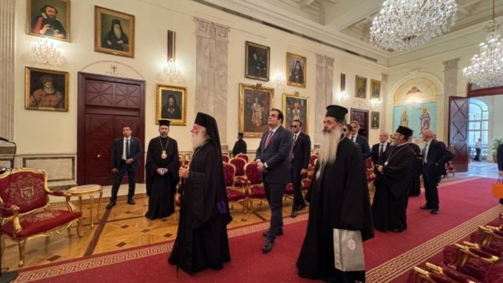 Κυρ. Πιερρακάκης: Επίσκεψη στο Πατριαρχείο Αλεξάνδρειας – Του απονεμήθηκε ο Μεγαλόσταυρος του Αγίου Μάρκου
