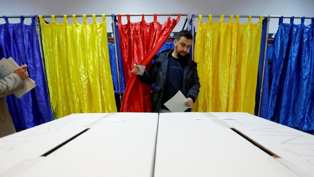 Ρουμανία: Προηγείται με 54,9% ο φιλοευρωπαίος υποψήφιος Νικούσορ Νταν