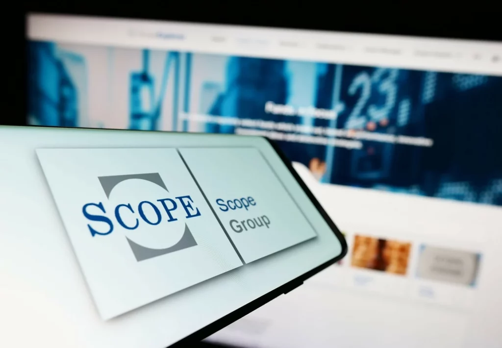 Scope Ratings: Διατήρησε το BBB με σταθερές προοπτικές για την ελληνική οικονομία