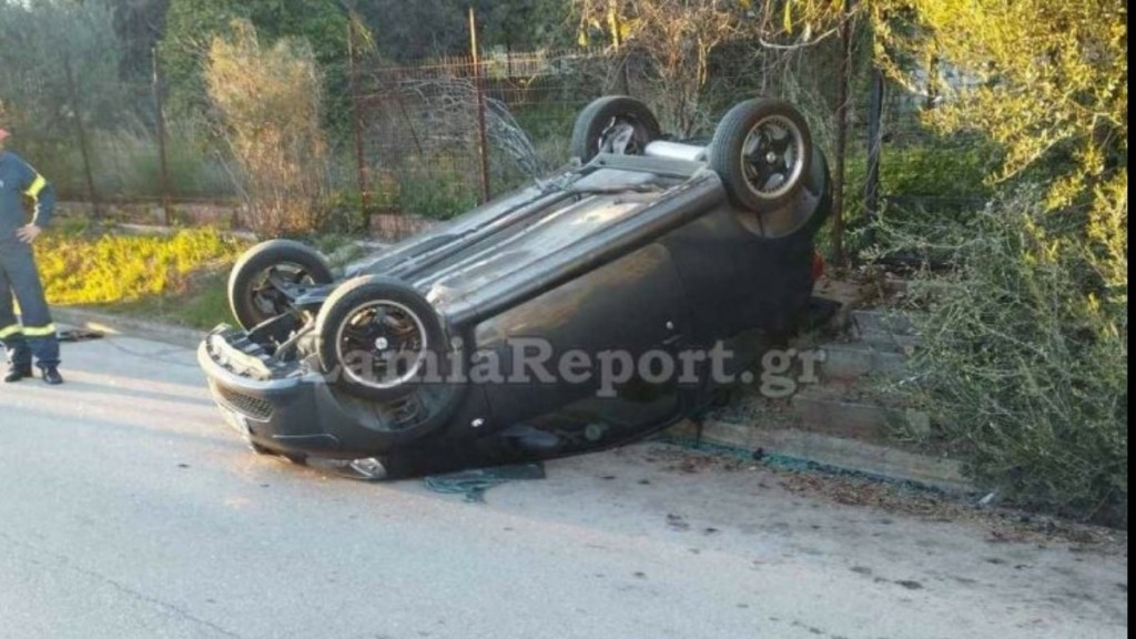 Σοκαριστικό τροχαίο στη Στυλίδα – Αυτοκίνητο τούμπαρε ενώ προσπάθησε να αποφύγει σκυλί