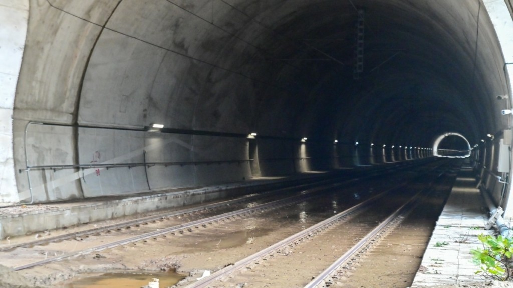 ΟΣΕ: Σε κυκλοφορία από σήμερα και η δεύτερη γραμμή στην Σήραγγα των Τεμπών