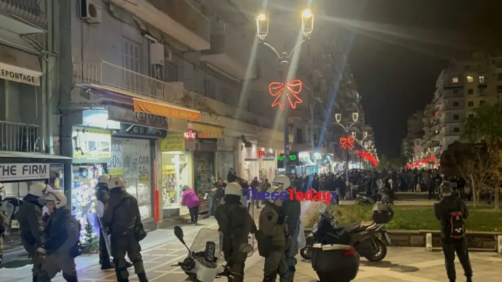 Επέτειο δολοφονίας Γρηγορόπουλου: Τουλάχιστον 30 προσαγωγές από τα επεισόδια στη Θεσσαλονίκη