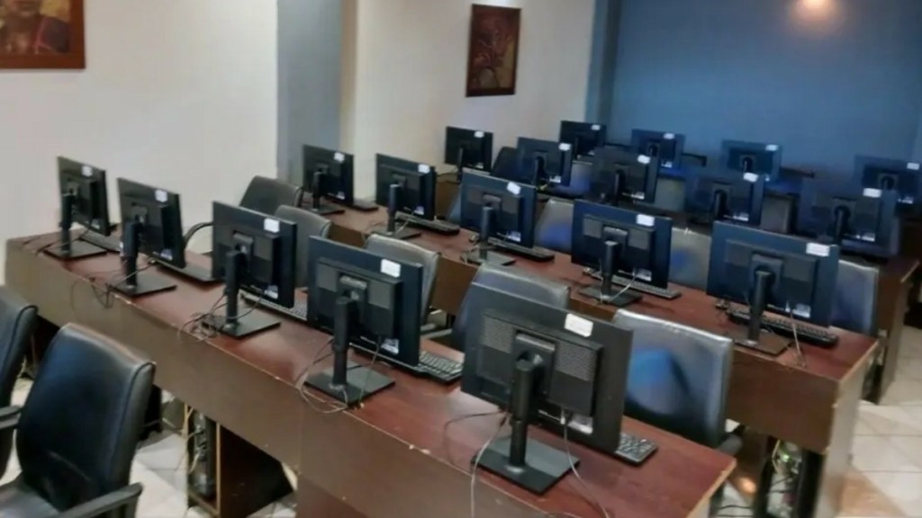 Θεσσαλονίκη: Συνελήφθησαν 3 άτομα για παράνομα παίγνια σε κατάστημα