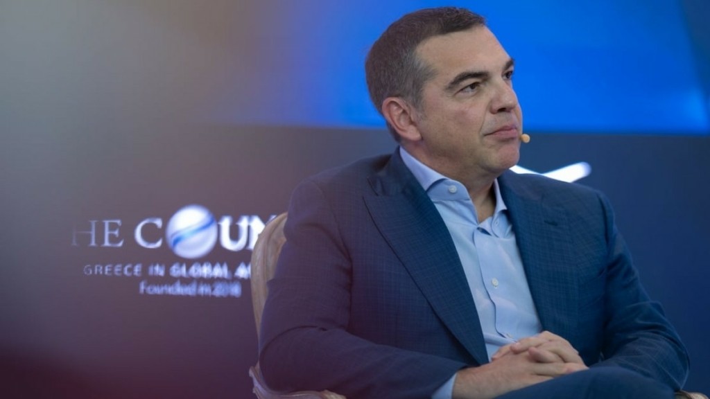 Τσίπρας: «Η επικαιρότητα σε κυνηγάει όταν υπάρχει κάποιο έλλειμμα από τους ενεργά παρόντες πολιτικούς»