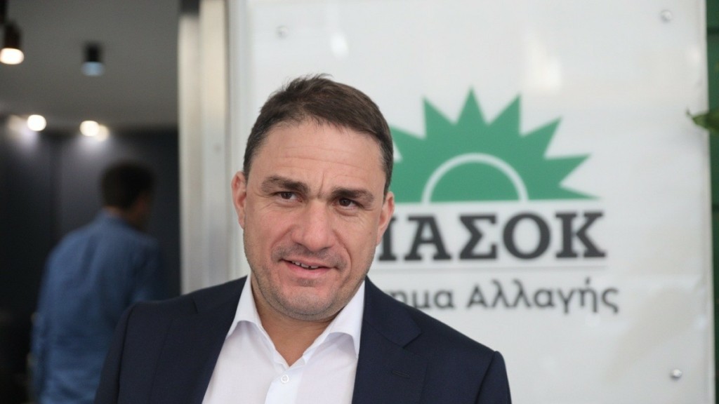 ΠΑΣΟΚ: “Ο Μητσοτάκης υποτιμά την νοημοσύνη των εργαζόμενων”