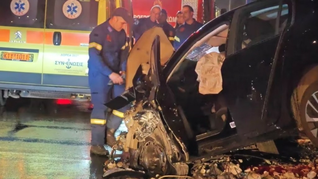 Σοβαρό τροχαίο στη Λεωφόρο Βουλιαγμένης με δυο τραυματίες – Δείτε βίντεο