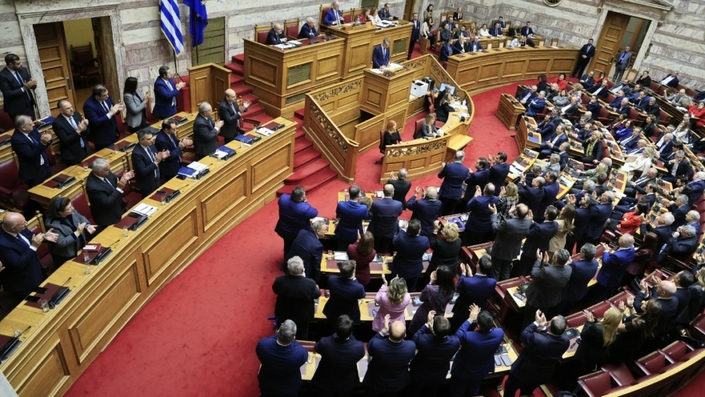 Βουλή: Υπερψηφίστηκε με 159 «ναι» ο προϋπολογισμός για το 2025