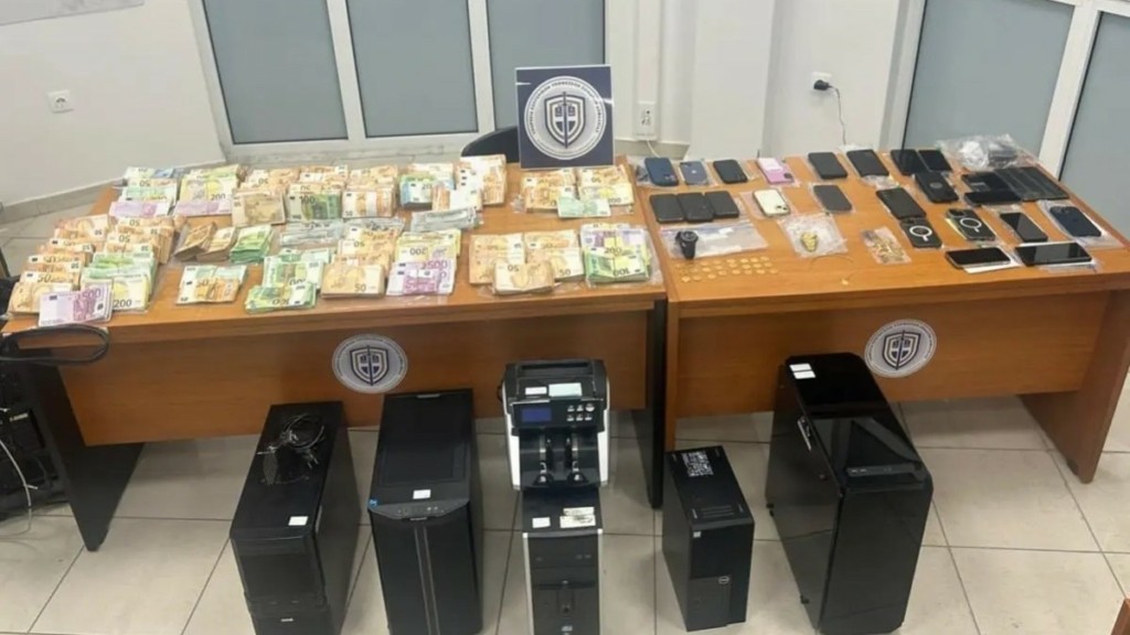 Διαφθορά σε πολεοδομίες στη Χαλκιδική: Απολογούνται σήμερα οι υπόλοιποι 9 κατηγορούμενοι