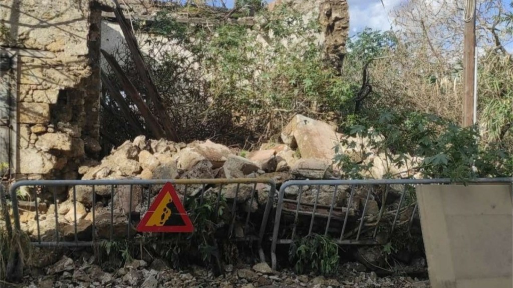 Ρόδος: Κατέρρευσε σπίτι εξαιτίας της κακοκαιρίας (pics)