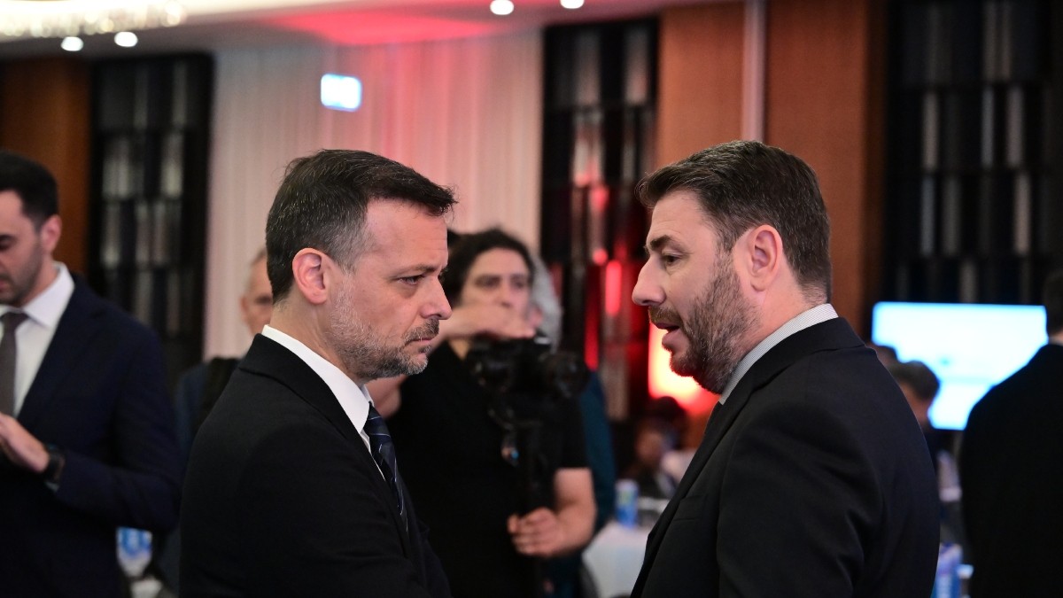 ΝΙΚΟΣ ΑΝΔΡΟΥΛΑΚΗΣ / ΧΑΡΗΣ ΔΟΥΚΑΣ