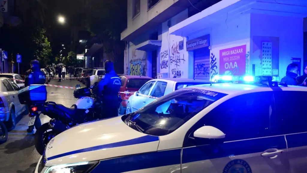 Λαμία: Συμπλοκή ανήλικων Ρομά στο κέντρο της πόλης – Αναστάτωση στην πλατεία Λαού