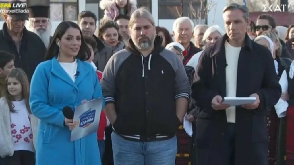Ευλαμπία Ρέβη: Έμεινε ανοιχτό το μικρόφωνό της εκτός αέρα – «Δεν ξέρω ποια κάμερα με τραβάει»