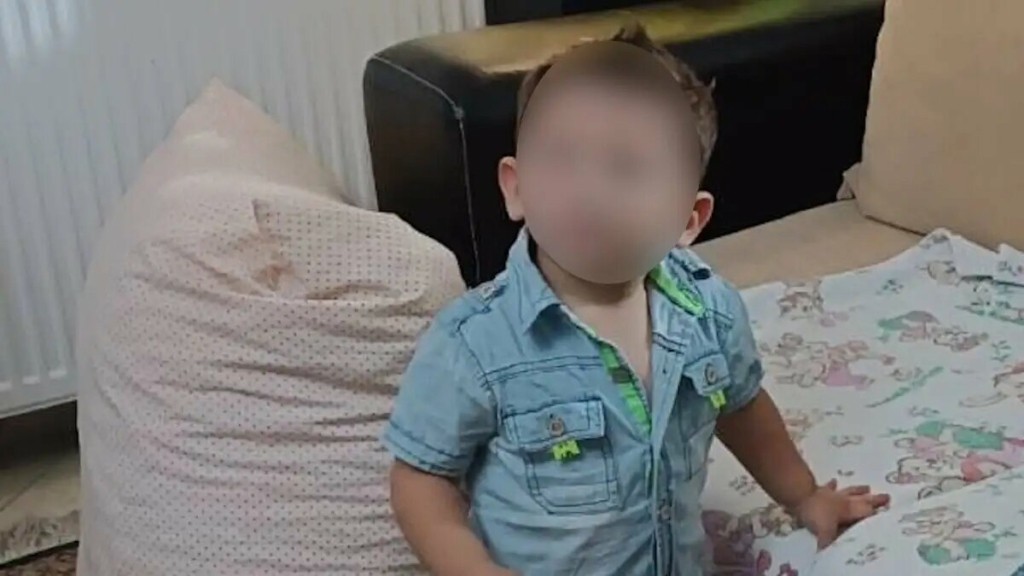 Ηράκλειο: Νέες λεπτομέρειες για τα βασανιστήρια στον 3χρονο Άγγελο – “Τον χτυπούσαν με γκλοπ και ξύλινα πλακέ” (βίντεο)