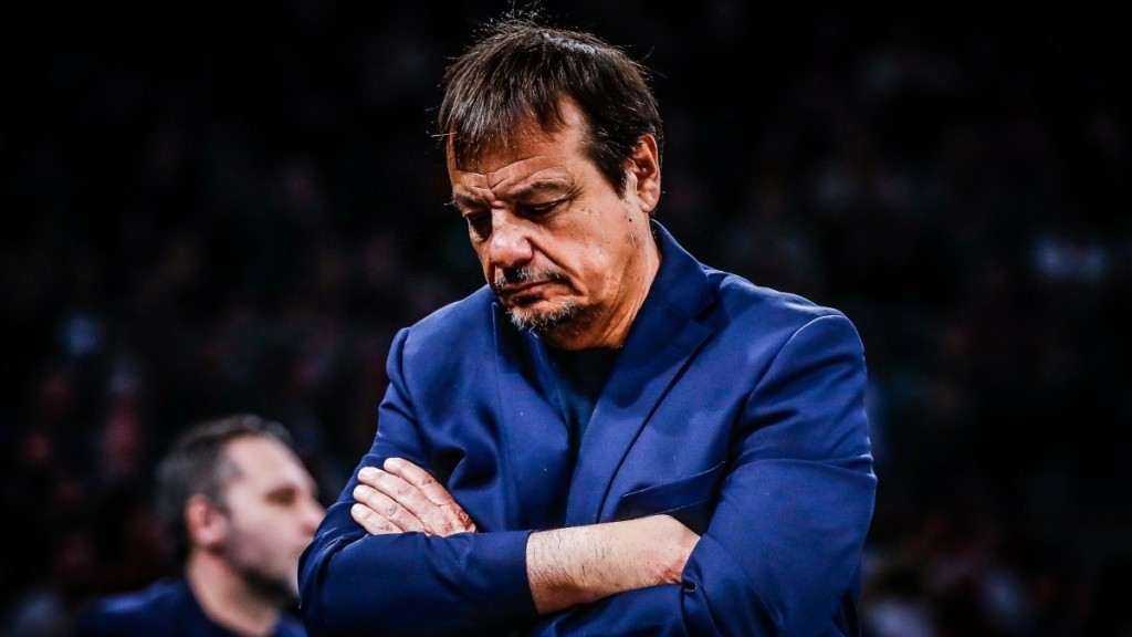 Final Four 2025: Φραστική επίθεση στον Αταμάν από οπαδούς της Φενέρμπαχτσε