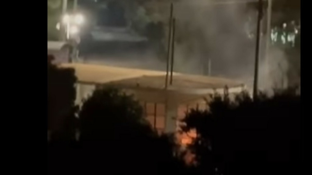 Φωτιά σε εγκαταλελειμμένο περίπτερο στην Εκάλη
