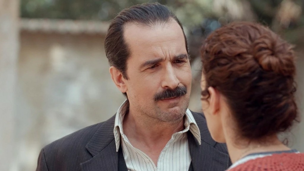 Grand Hotel – Τετάρτη (22/1): Ο Χαραλάμπης πιέζεται να μην πει την αλήθεια στον αστυνόμο
