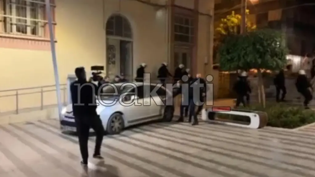 Ηράκλειο: Φυγαδεύτηκαν από το δικαστήριο η μητέρα του βρέφους και ο σύντροφός της – Ντύθηκαν αστυνομικοί