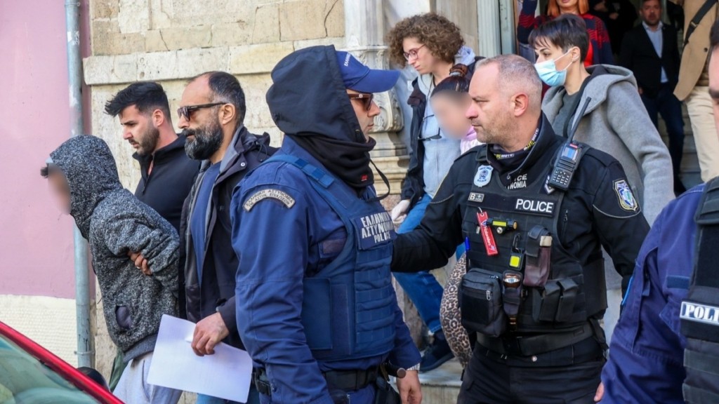 Ηράκλειο: Έχουν καταγραφεί σε βίντεο τα βασανιστήρια του 3χρονου αγοριού από τον πατριό του – Έκλαιγαν οι αστυνομικοί
